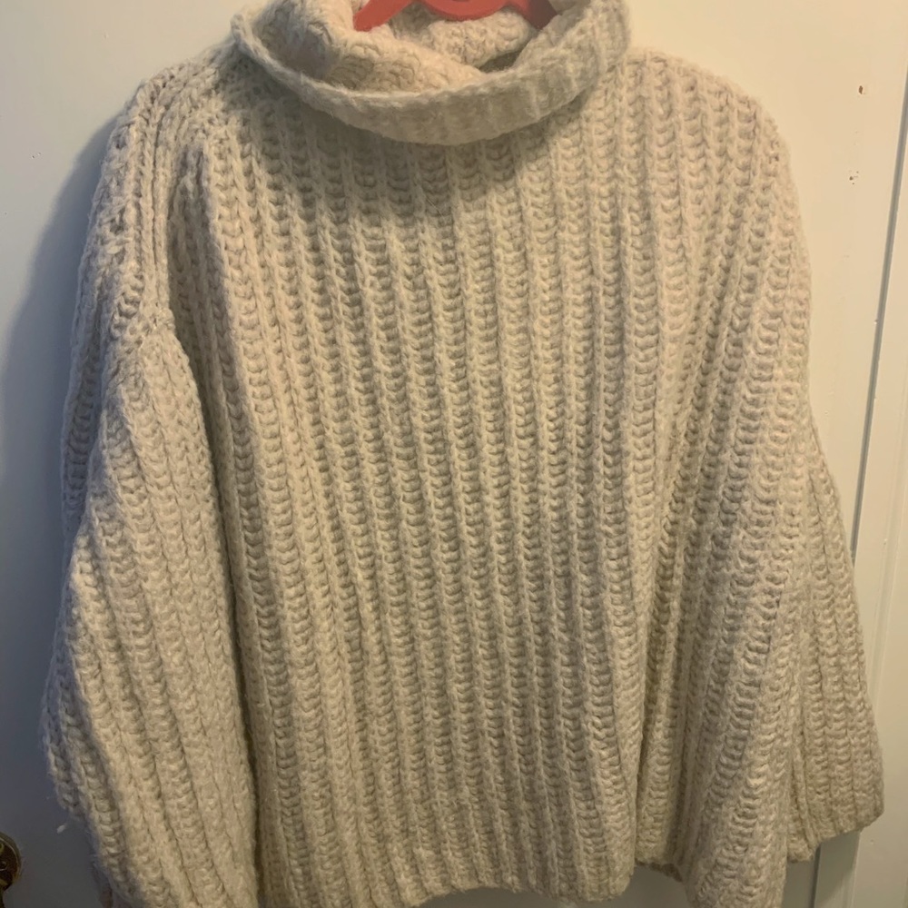 Free People Chunky Cream Sweater
